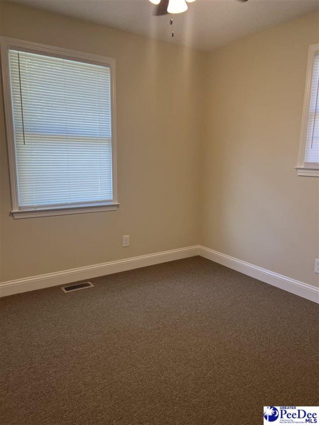 811 E Scarlett Ln Photo 9