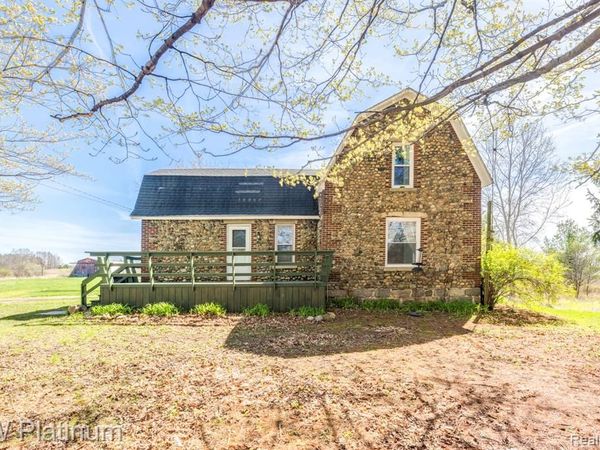 6674 Welch Road , Yale, MI 48097