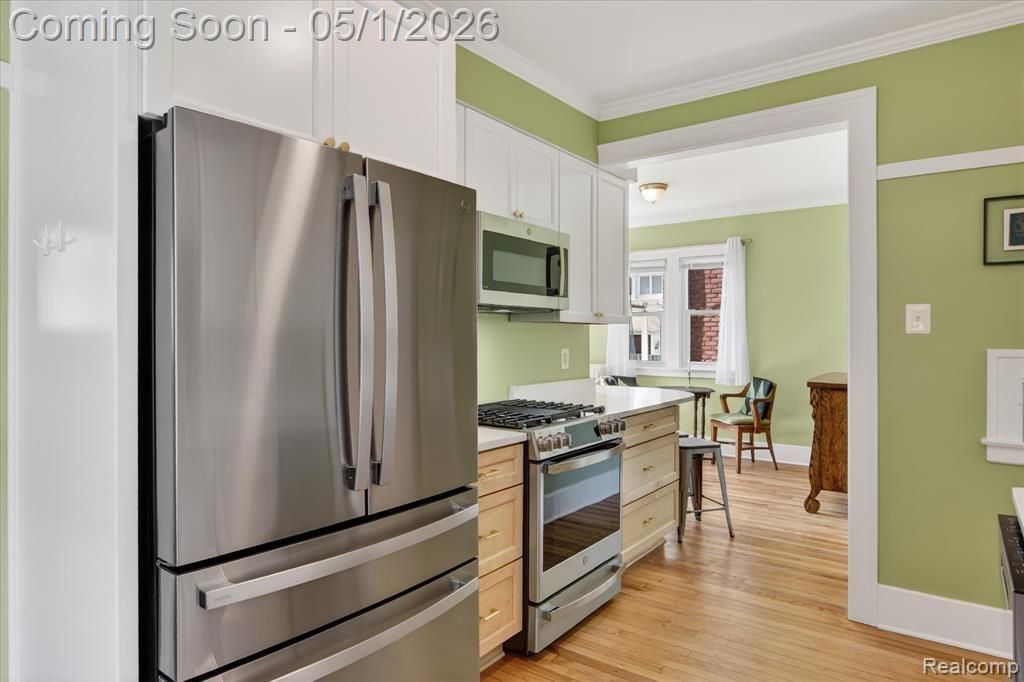 925 Nottingham Road, Grosse Pointe Park, MI 48230 Main Photo
