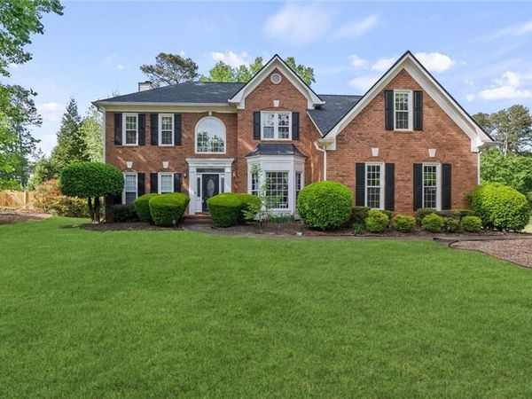 2349 Meadow Isle Lane, Lawrenceville, GA 30043