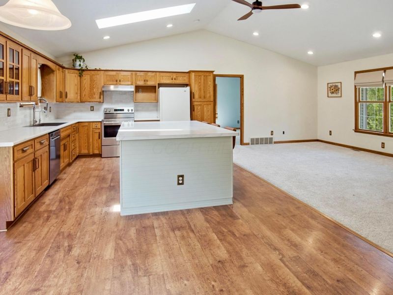 8600 Honeysuckle Drive , Dresden, OH 43821 Photo 28