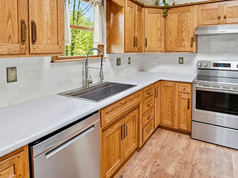 8600 Honeysuckle Drive , Dresden, OH 43821 Photo 33