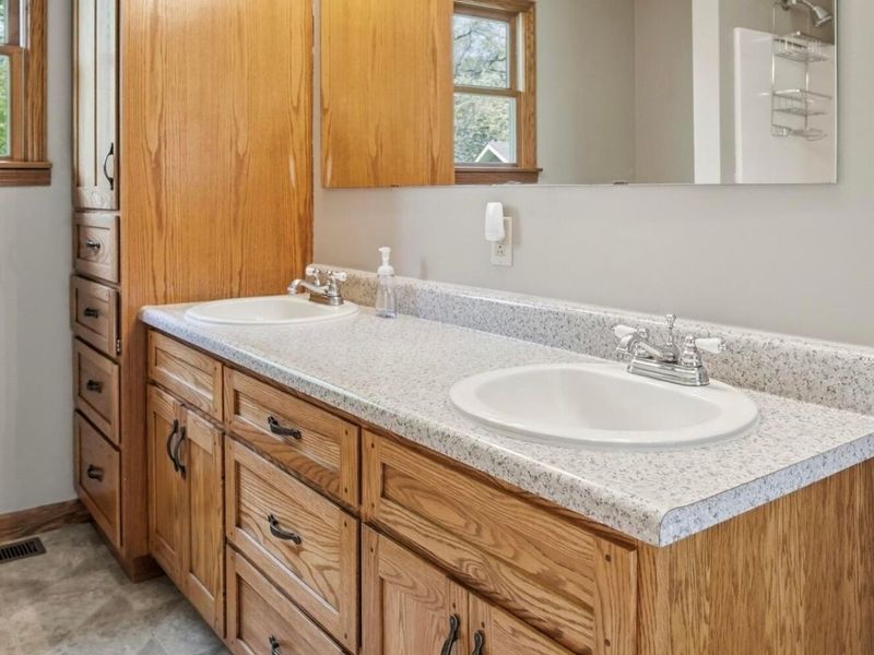 8600 Honeysuckle Drive , Dresden, OH 43821 Photo 41