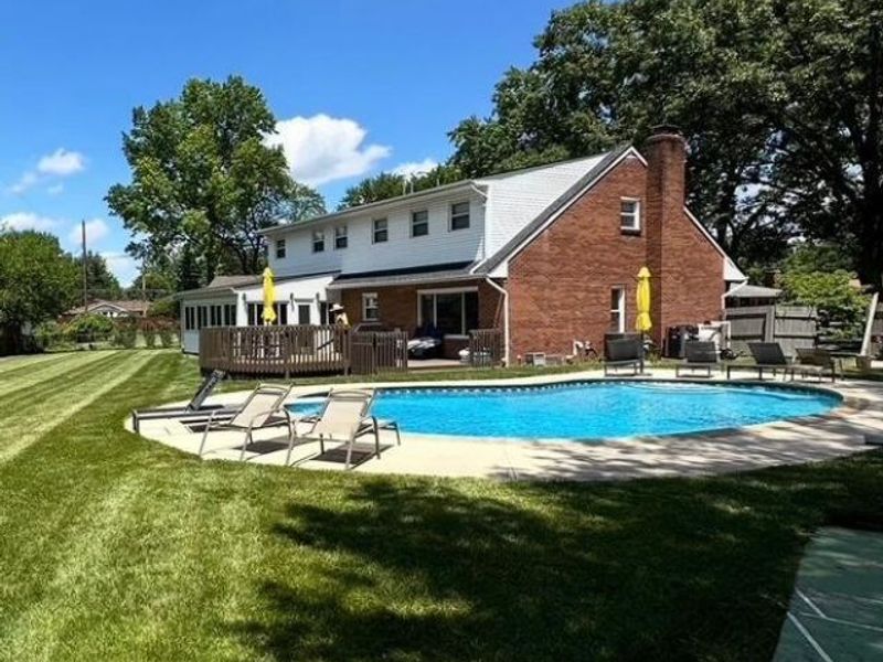 1349 Redwood Court, Columbus, OH 43229 Photo 2