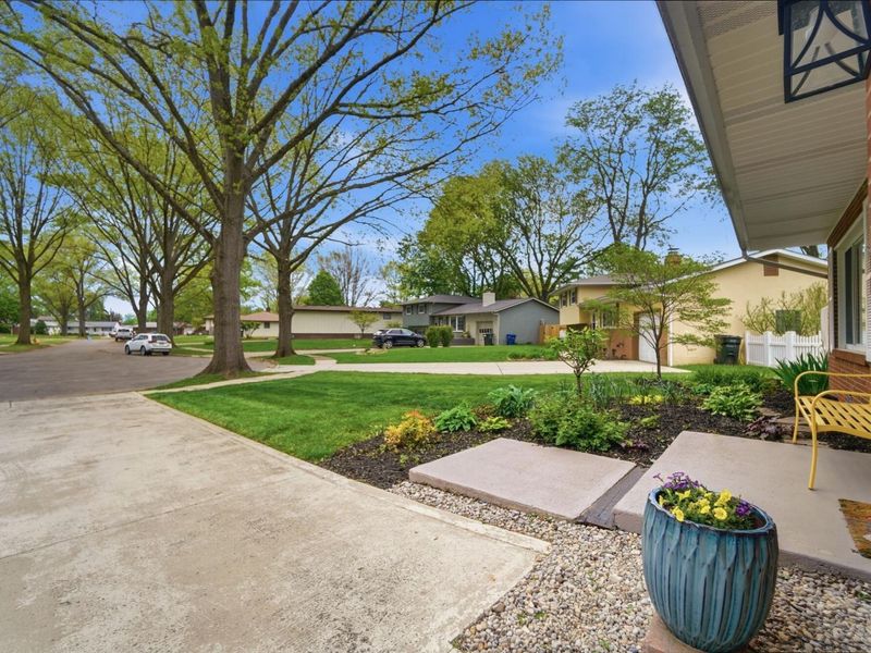 1349 Redwood Court, Columbus, OH 43229 Photo 5