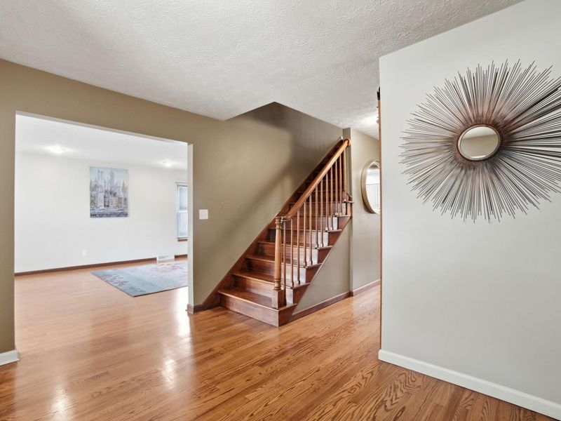 1349 Redwood Court, Columbus, OH 43229 Photo 8