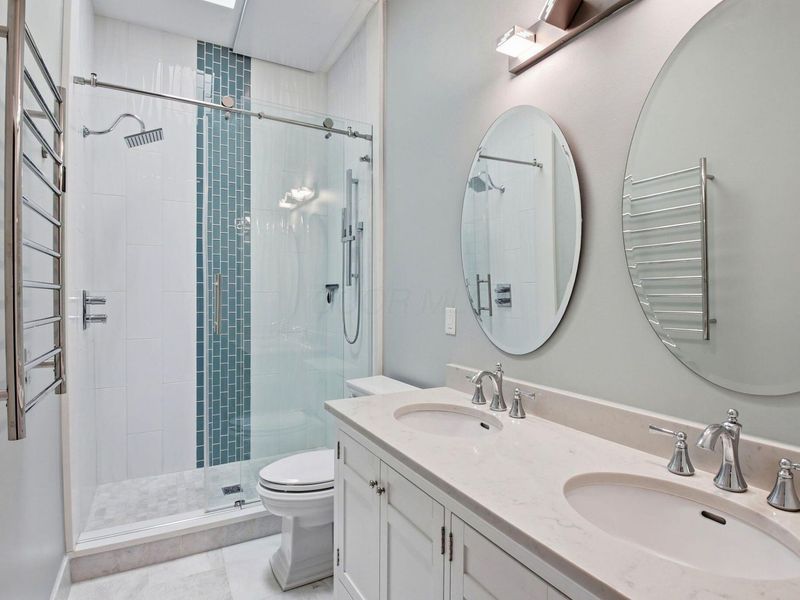 175 E Livingston Avenue, Unit B, Columbus, OH 43215 Photo 19