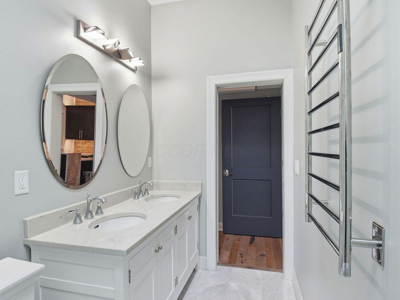 175 E Livingston Avenue, Unit B, Columbus, OH 43215 Photo 21