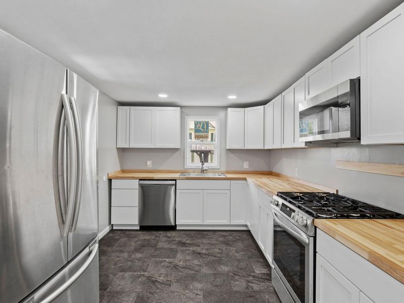 233 N Columbus Street , Somerset, OH 43783 Photo 14