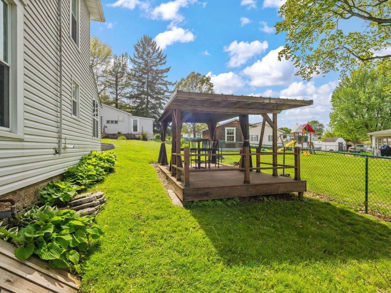 233 N Columbus Street , Somerset, OH 43783 Photo 43