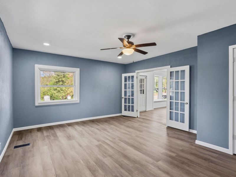233 N Columbus Street , Somerset, OH 43783 Photo 8