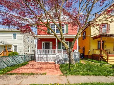 35 Madison St, Geneva, NY 14456