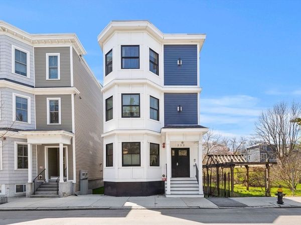 333 Maverick St, Unit 2, Boston, MA 02128