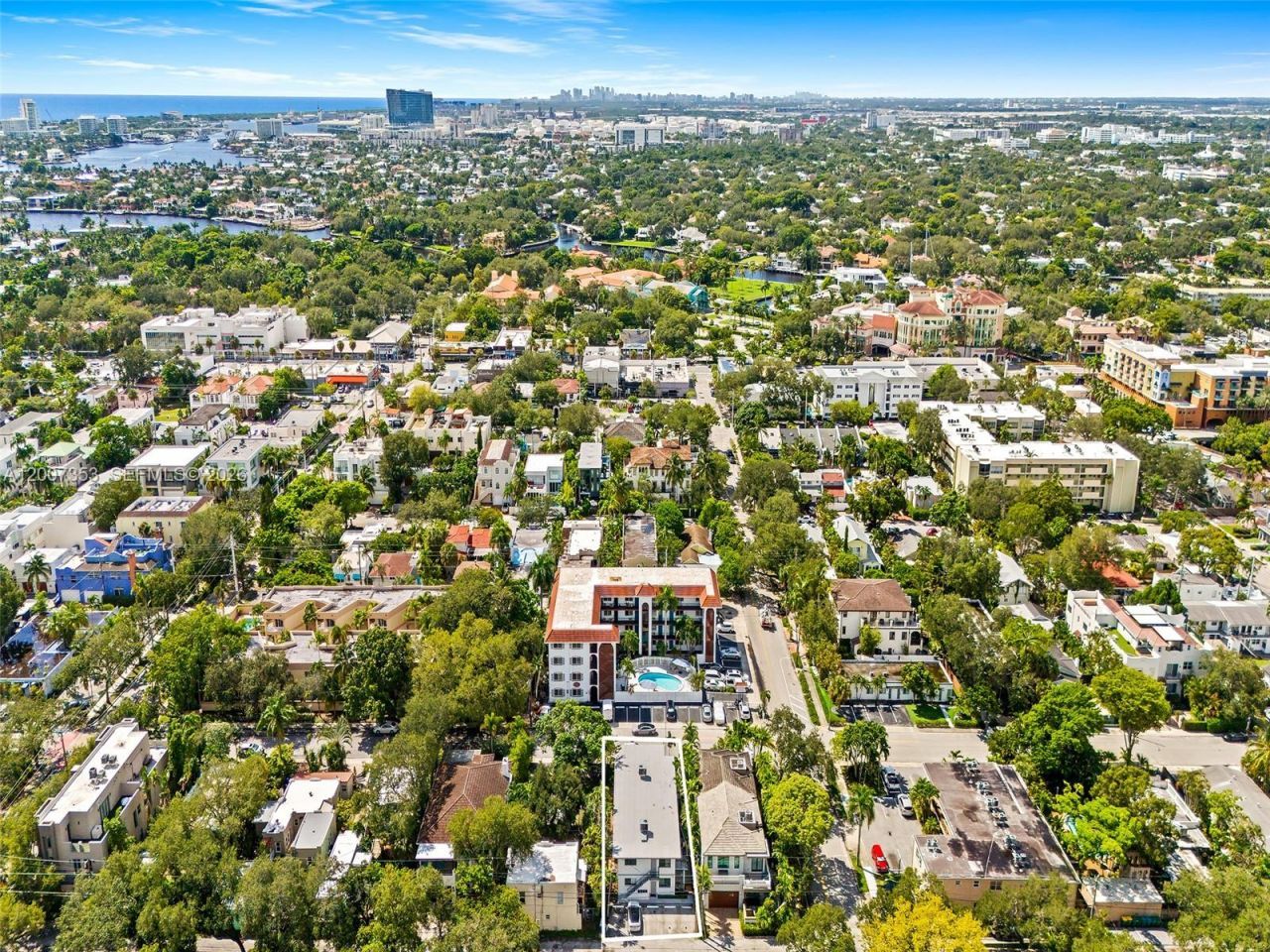 1305 SE 1st St, Fort Lauderdale, FL 33301 Photo