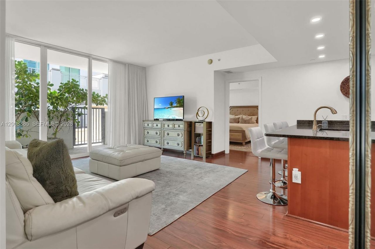 4100 Salzedo St, Unit 411, Coral Gables, FL 33146 Photo