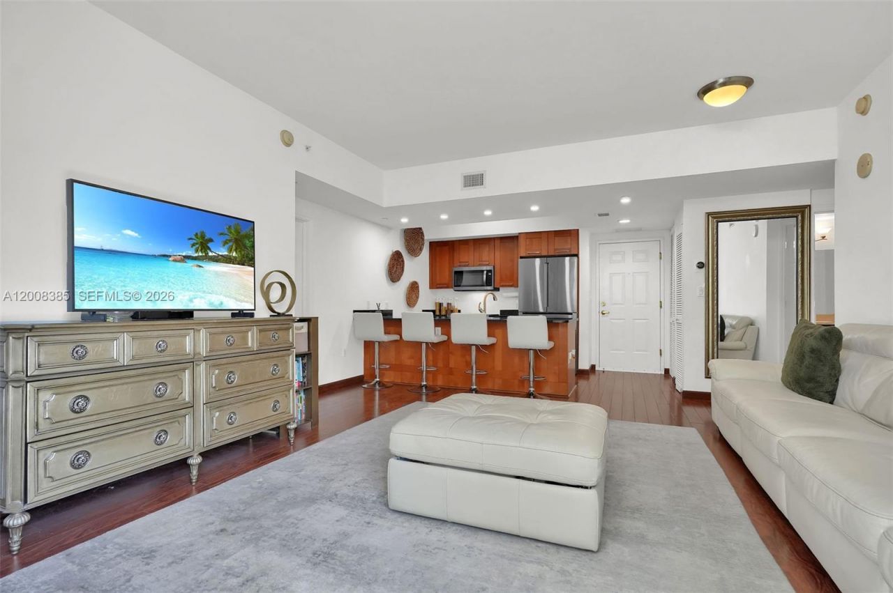 4100 Salzedo St, Unit 411, Coral Gables, FL 33146 Photo