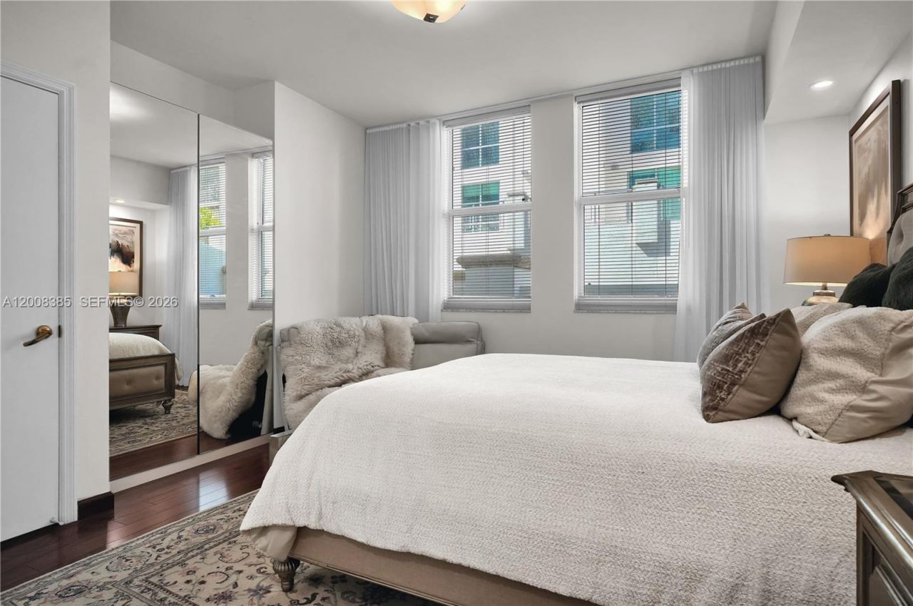 4100 Salzedo St, Unit 411, Coral Gables, FL 33146 Photo