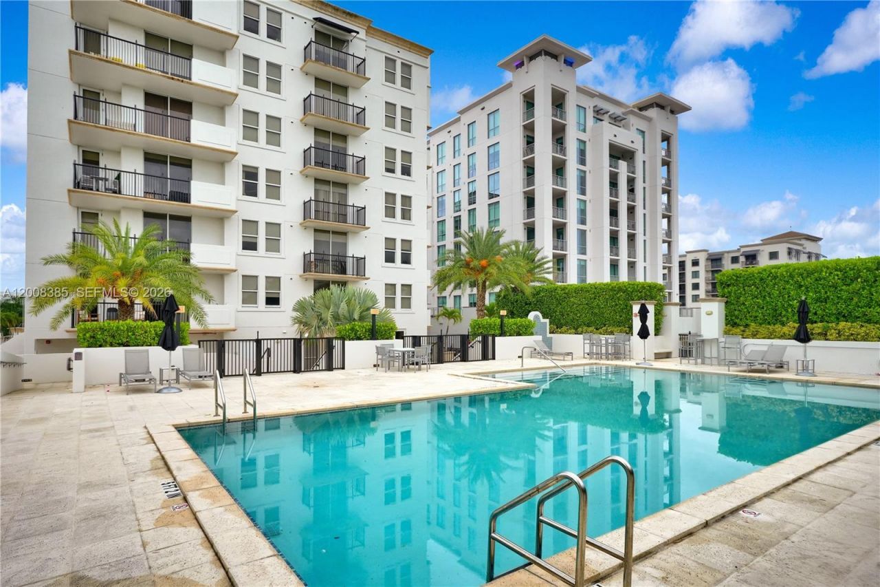 4100 Salzedo St, Unit 411, Coral Gables, FL 33146 Photo