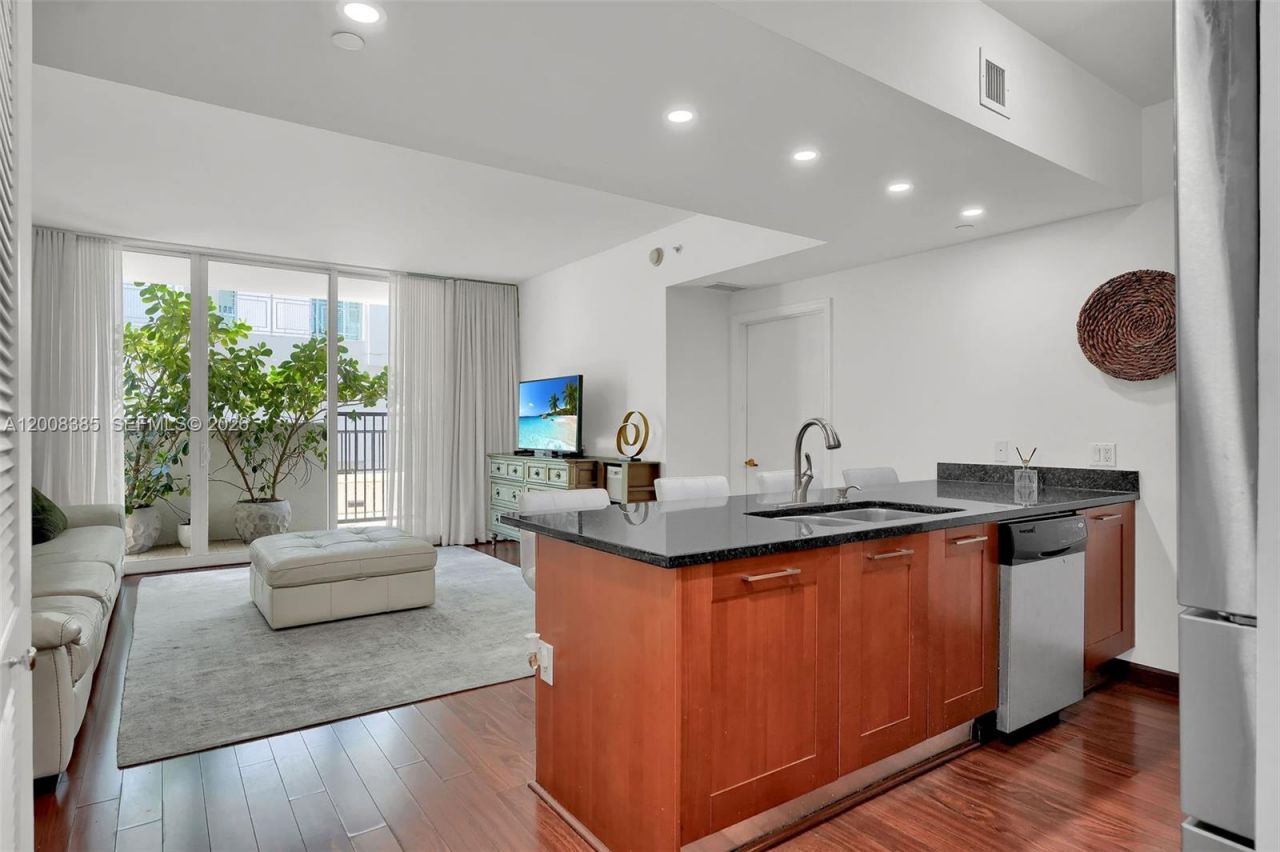 4100 Salzedo St, Unit 411, Coral Gables, FL 33146 Photo