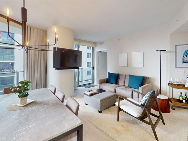 55 SW 9th St , Unit 1808, Miami, FL 33130