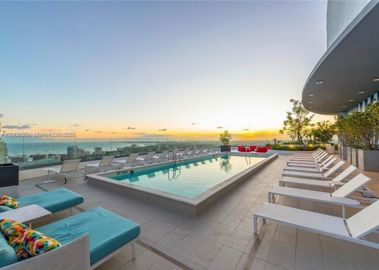 55 SW 9th St , Unit 1808, Miami, FL 33130 Photo