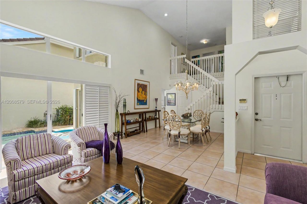 1125 Queen Palm Ct , Hollywood, FL 33019 Photo