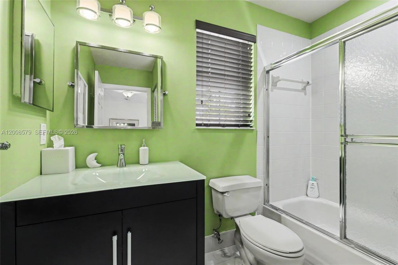 1125 Queen Palm Ct , Hollywood, FL 33019 Photo
