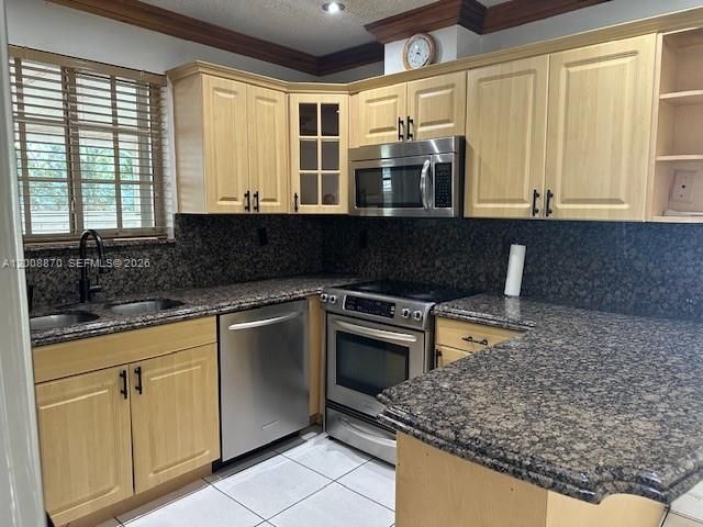 6306 SW 39th St , Miami, FL 33155 Photo