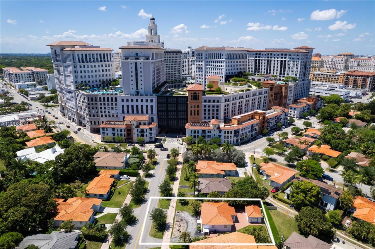 3021 Coconut Grove Dr, Unit 3021, Coral Gables, FL 33134 Photo