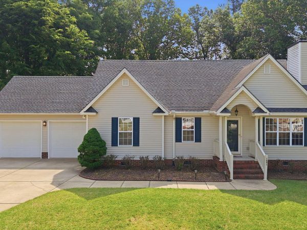 1691 Deerwalk Drive, Rocky Mount, NC 27804