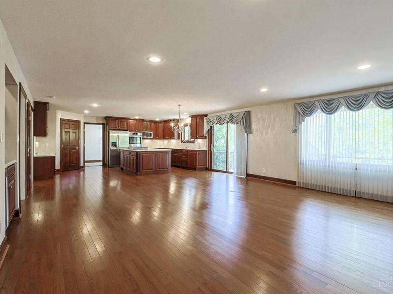 5285 Laurelridge Lane, Green Township, OH 45247 Photo 13