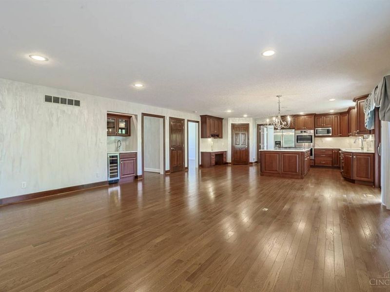 5285 Laurelridge Lane, Green Township, OH 45247 Photo 13