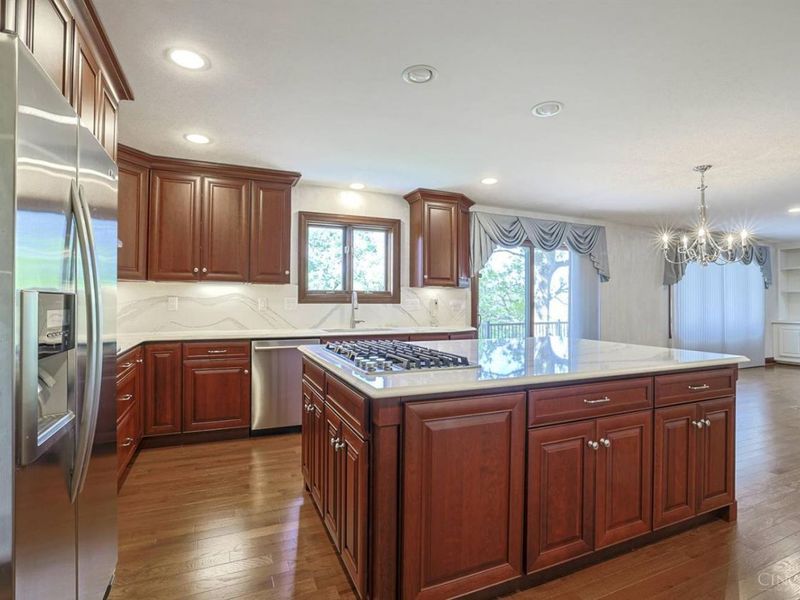 5285 Laurelridge Lane, Green Township, OH 45247 Photo 18