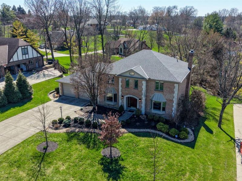 5285 Laurelridge Lane, Green Township, OH 45247 Photo 2