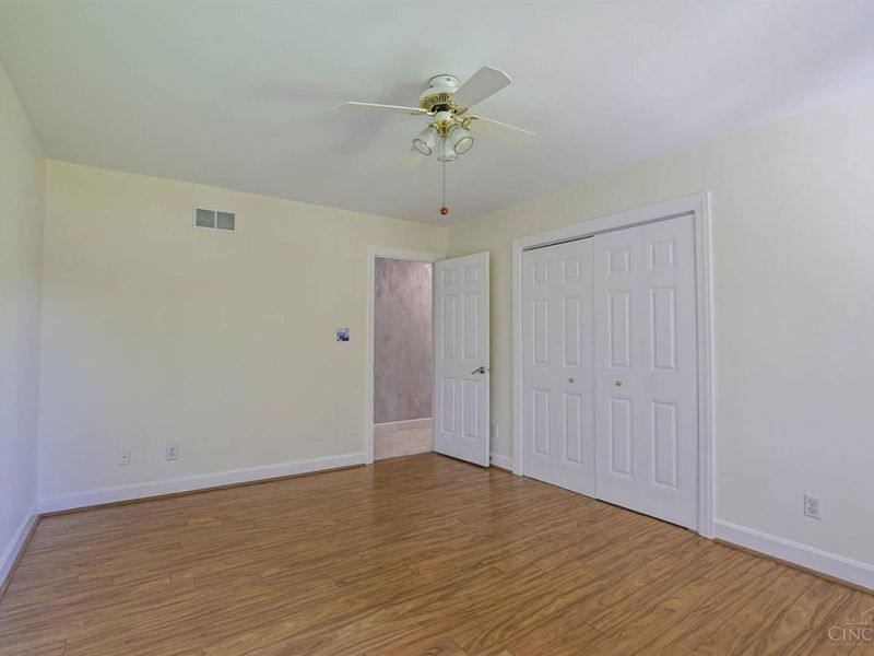 5285 Laurelridge Lane, Green Township, OH 45247 Photo 33