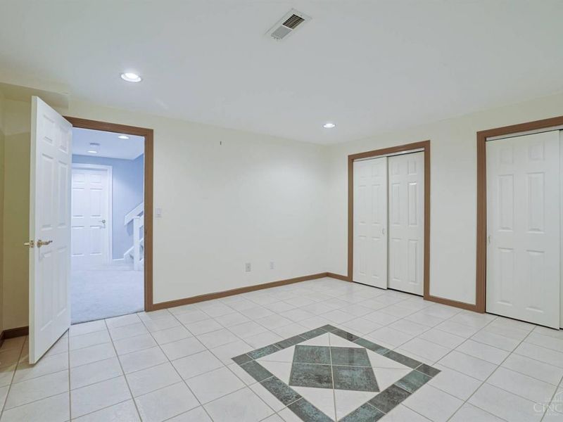 5285 Laurelridge Lane, Green Township, OH 45247 Photo 43