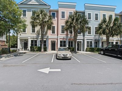 656 Coleman Boulevard, Unit 404, Mount Pleasant, SC 29464