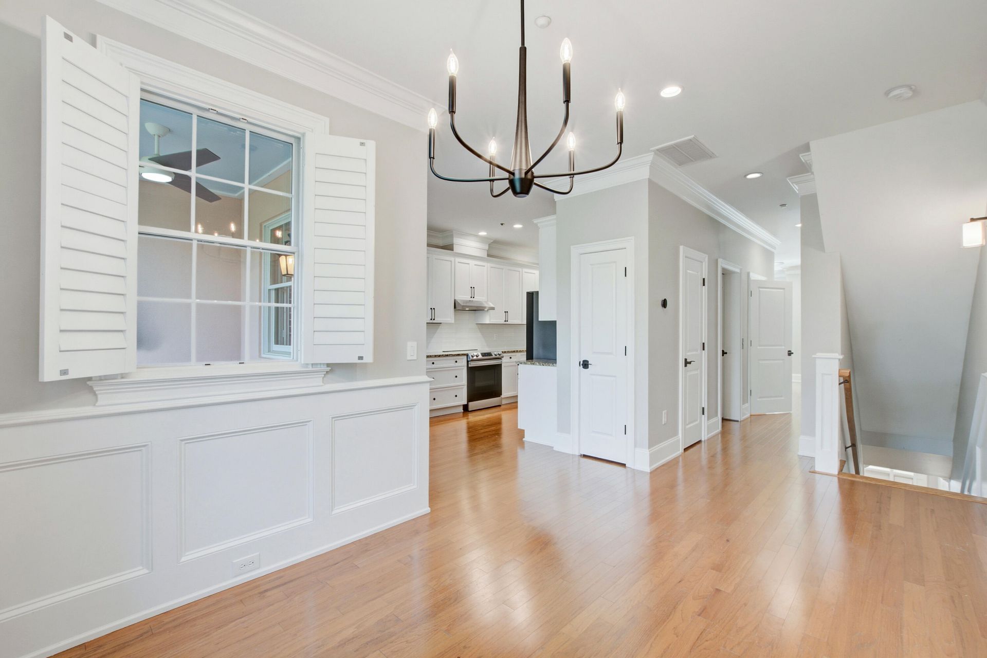 656 Coleman Boulevard Photo 11