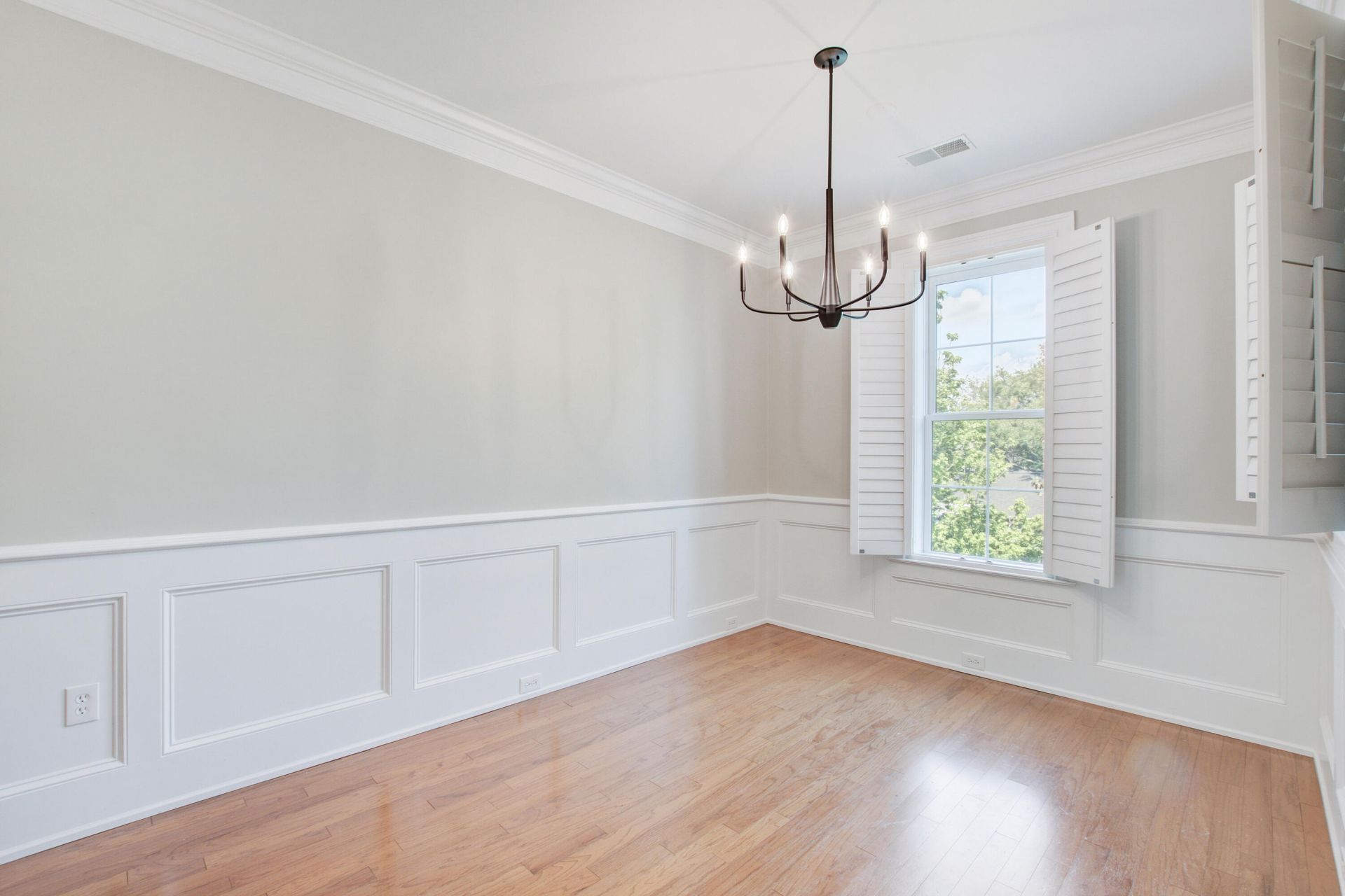 656 Coleman Boulevard Photo 12