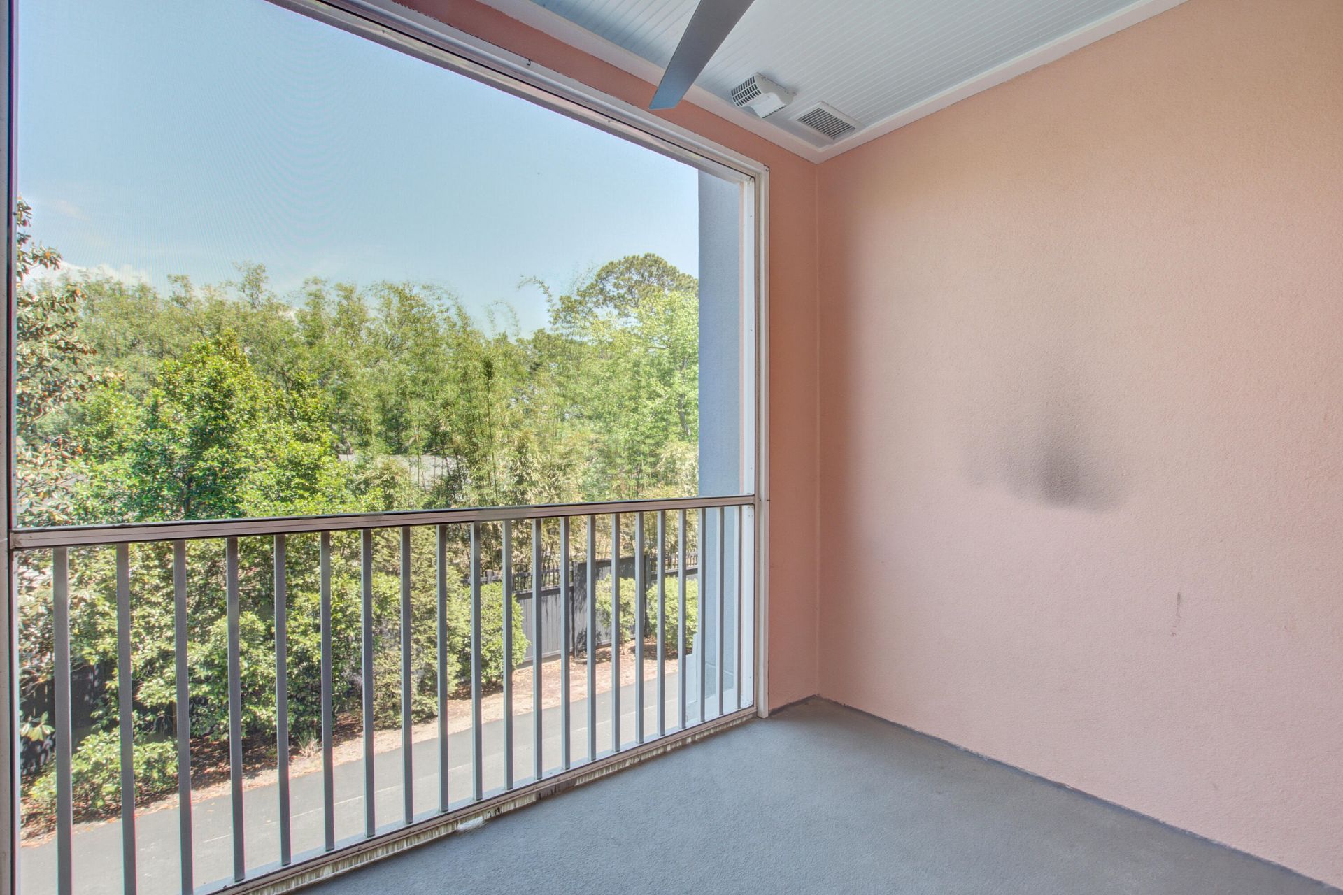 656 Coleman Boulevard Photo 19