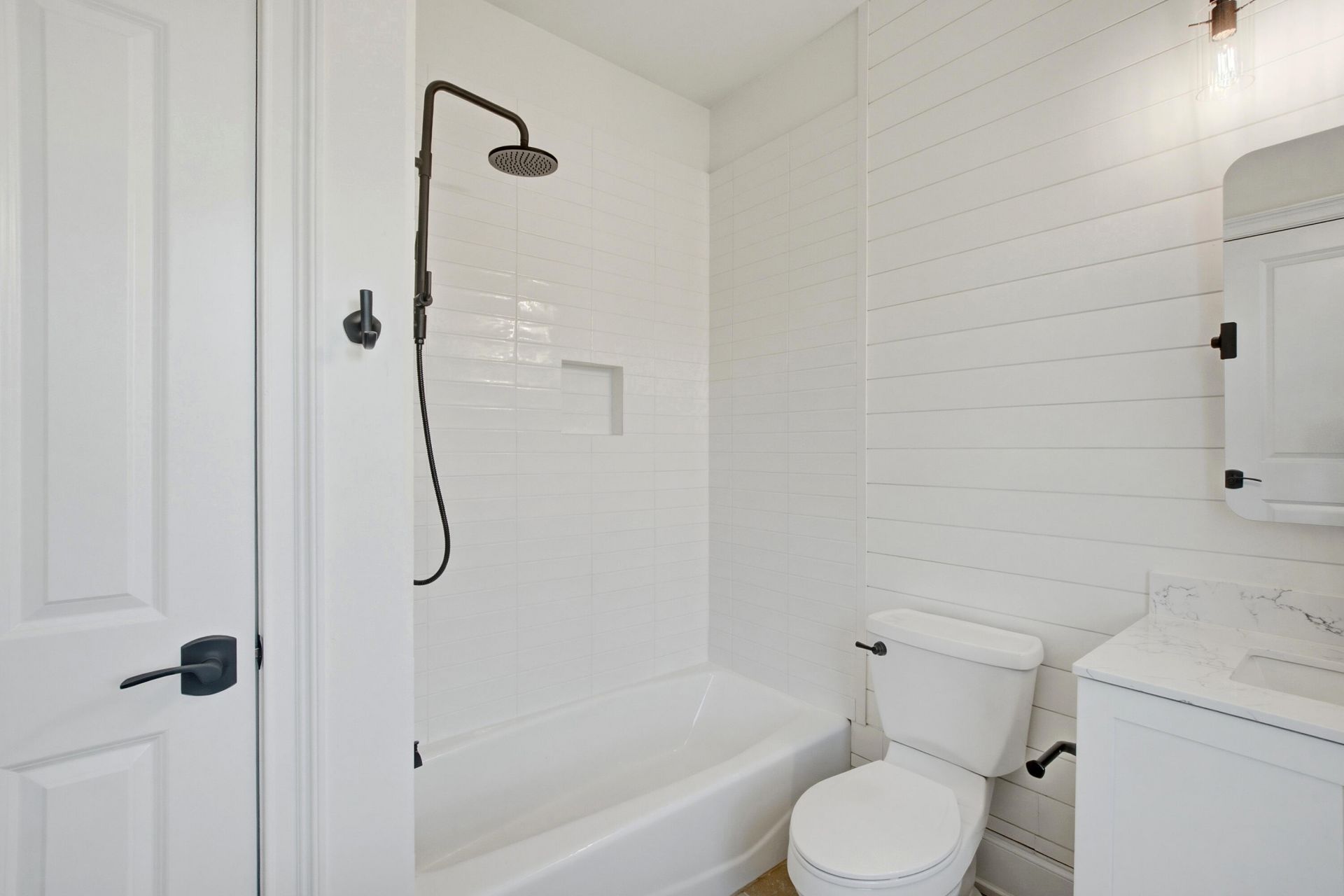 656 Coleman Boulevard Photo 27