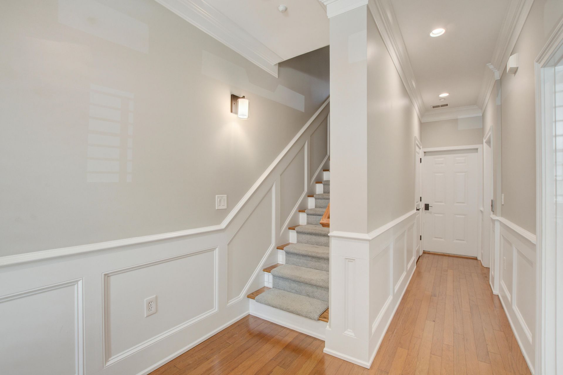 656 Coleman Boulevard Photo 6