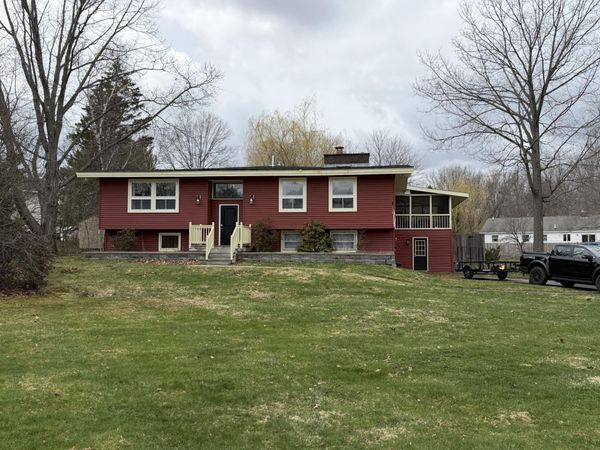 296 Howard Street, Bangor, ME 04401