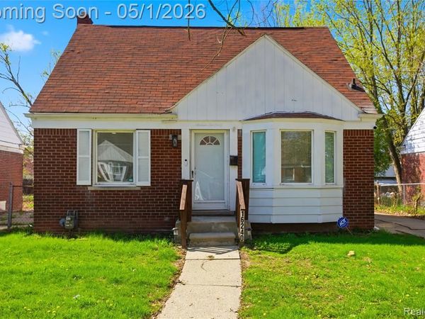 16240 Manning Street, Detroit, MI 48205