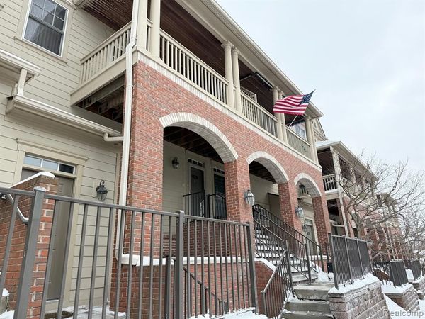 3930 FORESTER Boulevard , Auburn Hills, MI 48326