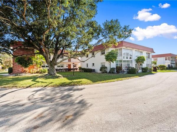 2600 SE Ocean Boulevard, Unit JJ18, Stuart, FL 34996