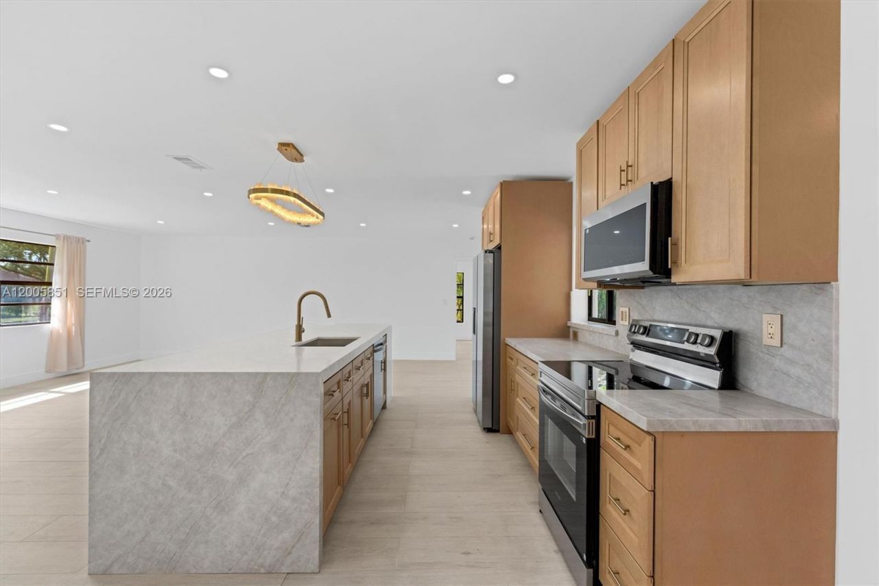 401 SW 63rd Ter, Plantation, FL 33317 Photo