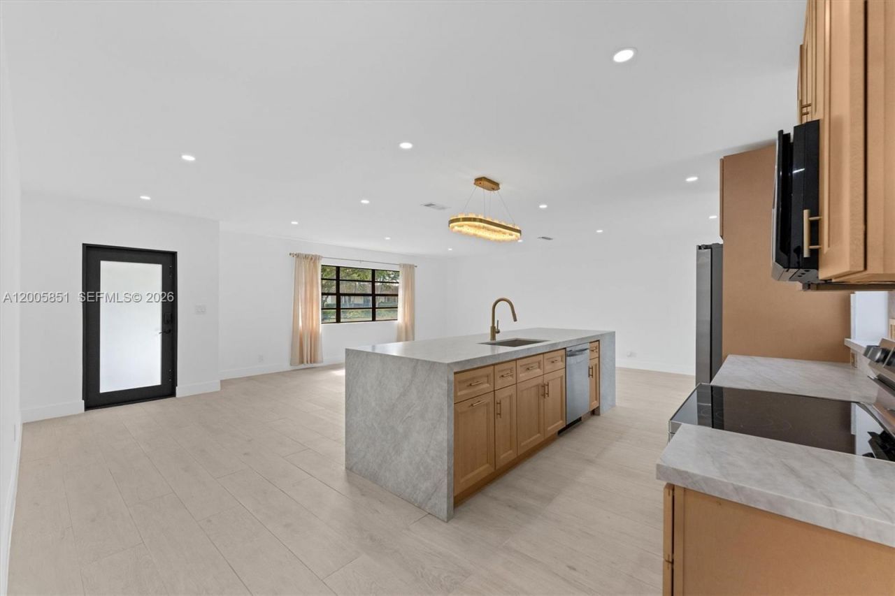 401 SW 63rd Ter, Plantation, FL 33317 Photo
