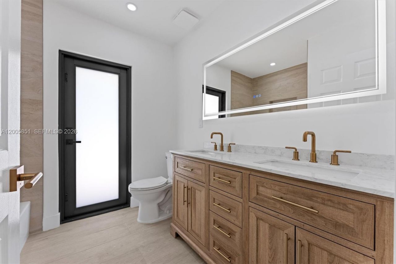 401 SW 63rd Ter, Plantation, FL 33317 Photo
