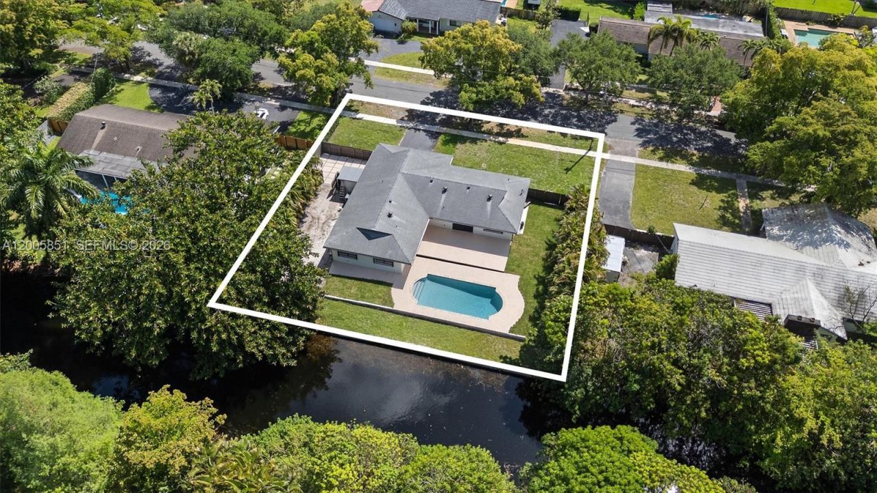 401 SW 63rd Ter, Plantation, FL 33317 Photo